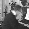 220px-Ilmari_Hannikainen_ja_piano