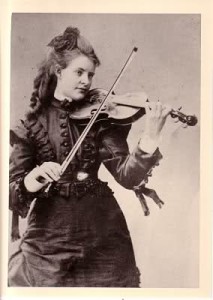 Amanda Maier, Violine